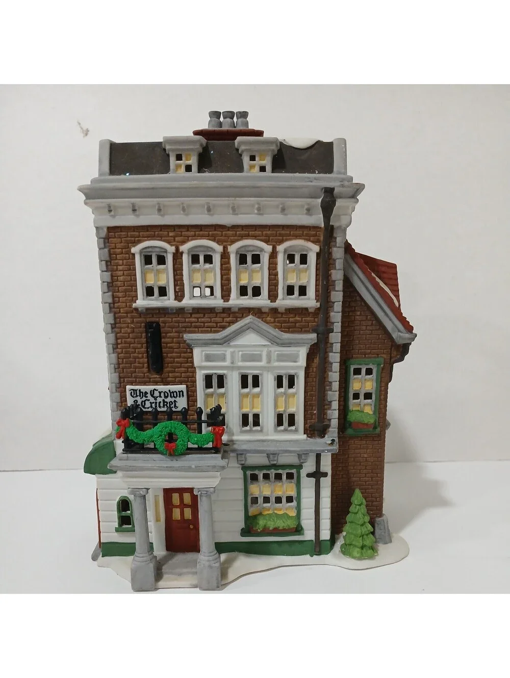 Dept 56 Lot of 2 dickens village Gate house, Old Michaels church, Crown inn 1992